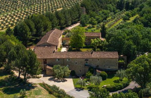 Gite dans un Mas Provençal avec Jacuzzi - Foto 19