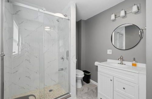 Cozy&Spacious 6Br home in Newton - Foto 13