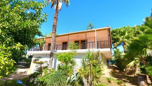 Caparica, V4 House with garden in Lazarim, Caparica - Photo 1, Garden view