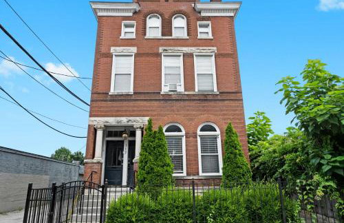 Historic 3-BR Downtown Bourbon Getaway - Foto 30