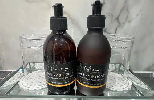 Kilmartin Court Apartments - No3 By The Sea & No2 With A View - free parking - Foto 10