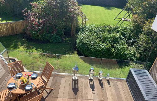 The Carthouse (Luxury 2 bed with private hot tub) - Photo 5