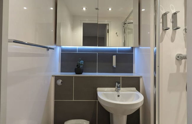 Aberdeen by Charles Hope - Foto 17