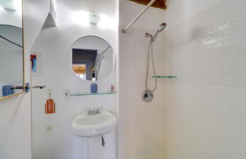 Fish On-Site Okeechobee Cabin with Pool Access - Foto 16