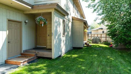 Moose Meadows- Near the airport, centrally located - Foto 1