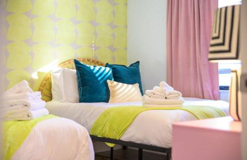 Outdoor Theatre Pool Putt Putt Hot Tub - Foto 34