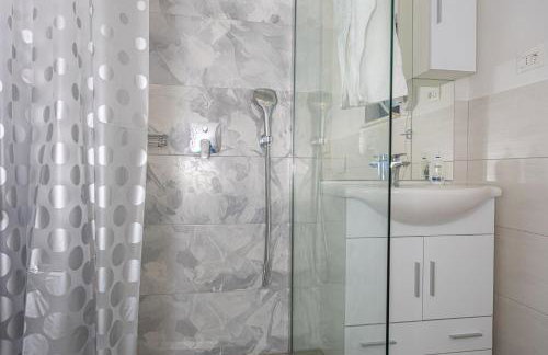 VILLA NINA MALINSKA 150m FROM THE BEACH, SWIMMING POOL - Foto 14