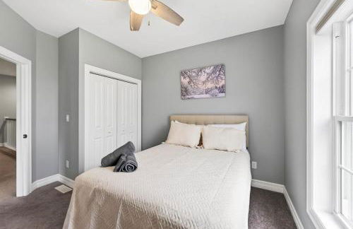 Village Townhouse Walk to Shops Garage - Foto 23