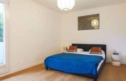 Garden Suite Suresnes 5 persons 2 BR near La Defense - Foto 7