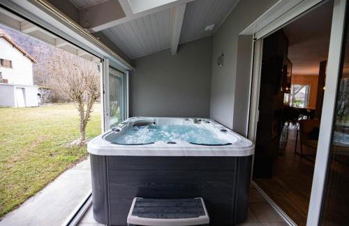 Tout proche d'Ax les Thermes détente et relaxation jusqu'à 8 pers dans la maison de Véronique avec piscine terrain de pétanque et jacuzzi - Foto 28