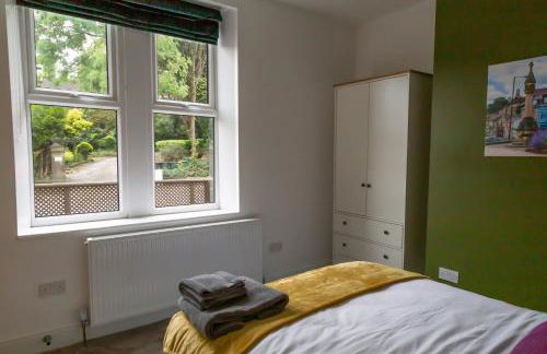 Spacious Cottage with Private Hot Tub - Foto 32