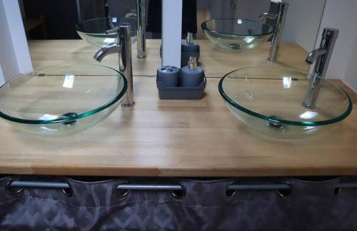 Maison atypique, centre-ville 2+2 pers Sauna IR - Foto 22