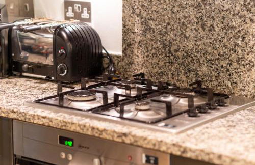 Trewhiddle Retreat V17 by Together Travel - Luxury 4-Bedroom Villa - Foto 9