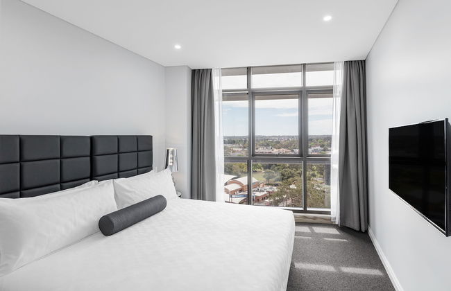 Meriton Suites Church Street, Parramatta - Photo 11