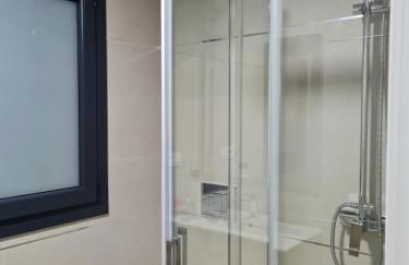 PANORAMISCH modern vakantiehuis in Finestrat bij Benidorm met 3 slaapkamers, gelegen op de 1ste lijn met privézwembad en omheinde privétuin, zicht op zee, de bergen met 'Kilómetro Vertical del Puig Campana' en op de skyline van Benidorm City en Finestrat - Foto 19