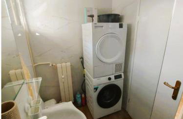 Sunflower Sky Apartment - Photo 18
