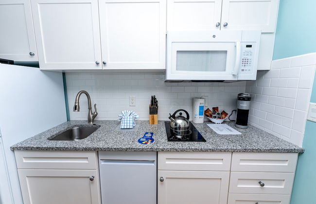 Edgewater Beach Resort, a VRI resort - Photo 14