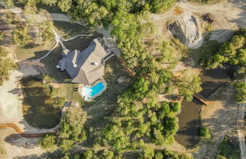 22-Acres Mansion - Pool Party Venue Games & More - Foto 68