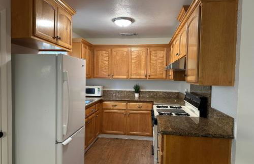 Downtown 2 Bedrooms Full Kitchen & Easy Parking - Foto 9