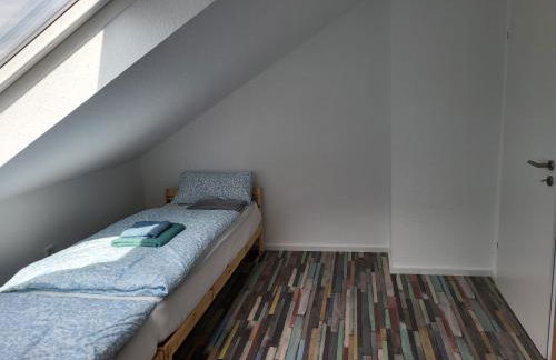 Fredi Apartment, moderne ruhige Wohnung, nur 4 km von der A2 - Foto 40
