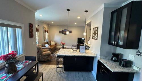 Spacious and Cozy- near T-station-Quiet Neighborhood! - Foto 4