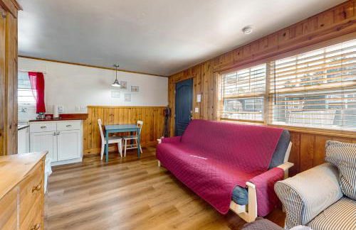 Hidden Villa Cottage #1 - The Nautical Cottage - Photo 5