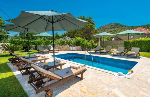 Vila Vergatum-privacy,gym,billiards,table tennis - Foto 3