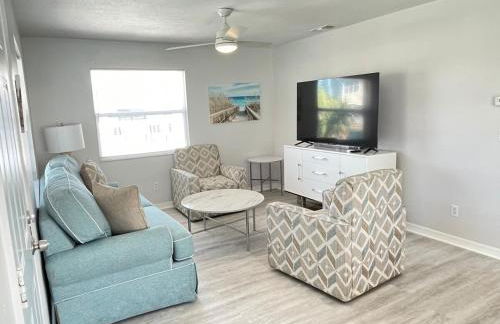 2bd 2ba Beachside W 3Min to Beach - Foto 13