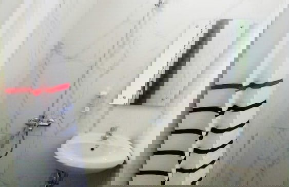 Omah Bondi Family Homestay by FH Stay - Foto 25