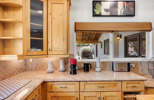 Villa 1 level on half acre 12-min to Strip - Foto 45