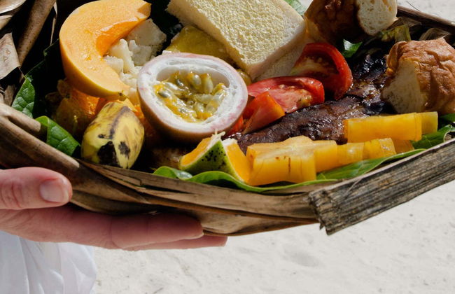 Cena tradicional en Rarotonga - Foto 1