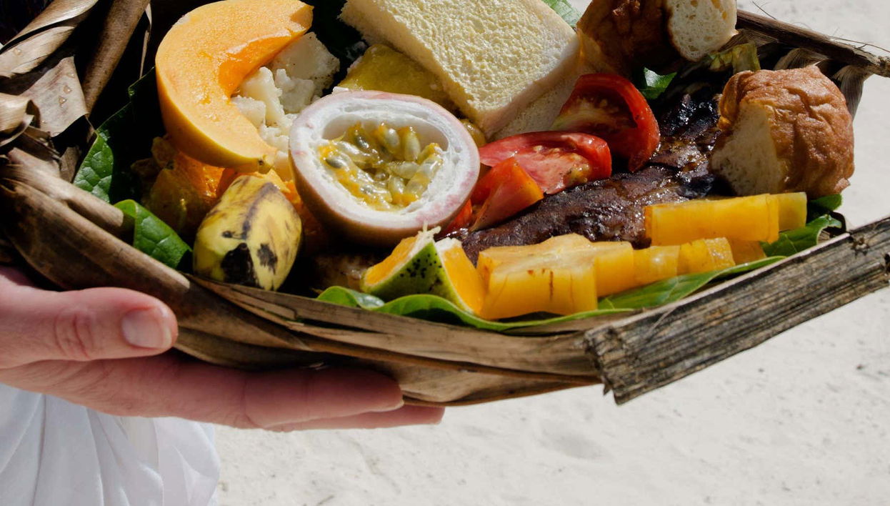 Cena tradicional en Rarotonga
