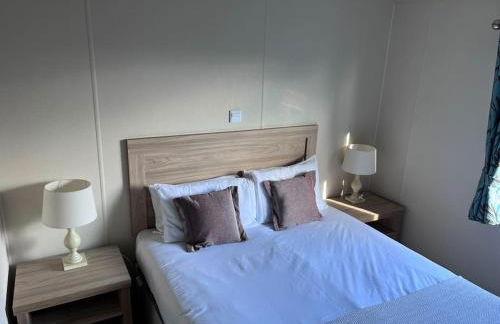 Beautiful 2-Bedroom Lodge with Spectacular Views - Photo 4