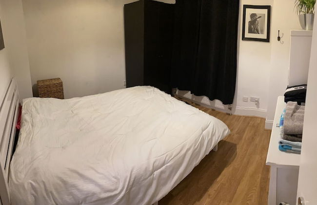 1 Bedroom Flat in Well Connected Part of London - Foto 5