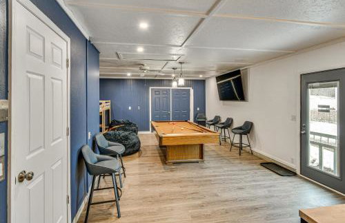 Porch and Views Waterfront Home on Houghton Lake! - Foto 25