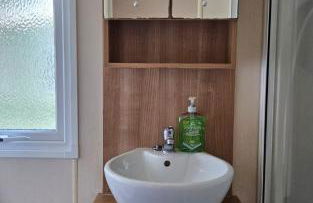 Cosy caravan in Billing Aquadrome - Photo 23