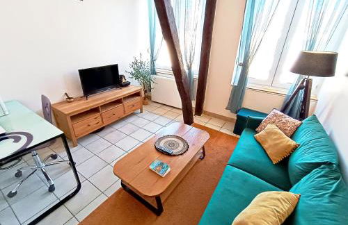 Idéal famille, proche gare et centre-ville, parking gratuit - Foto 2