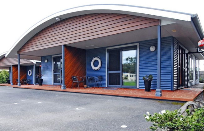 Strahan Bungalows - Photo 44