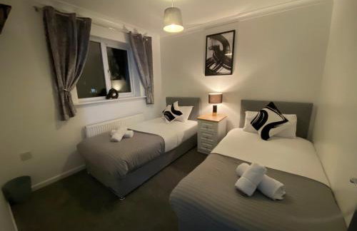 Dovefield House - Modern 3 Bed Home from Home - Alton Towers, Uttoxeter Races - Foto 33