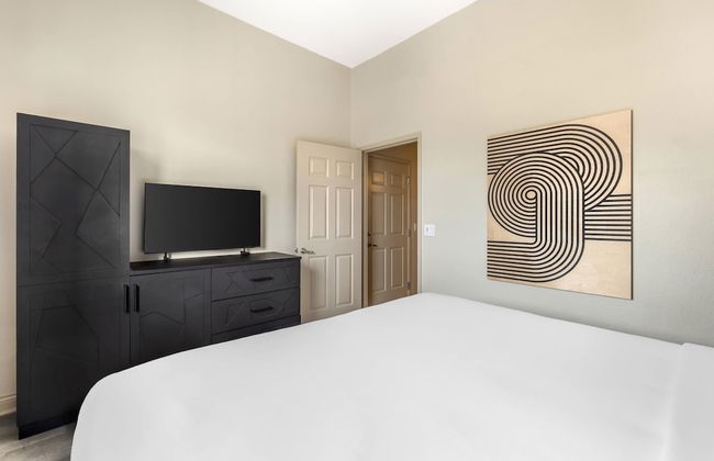 2BD resort condo with amenities and next to shopping right off the Las Vegas Strip - Foto 45