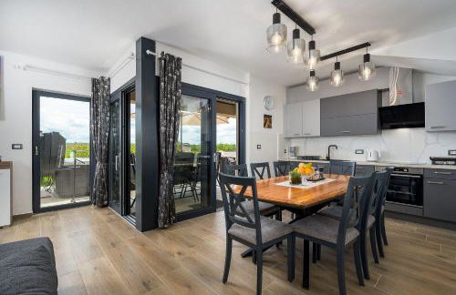 Mediterranes und modernes Apartment mit Jacuzzi, Waschmaschine, Grill - Photo 11