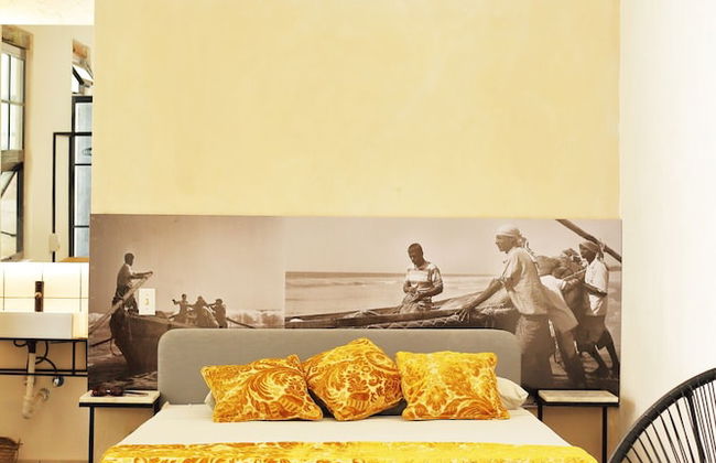 FIXIE LOFTS - Colonial Villa Suites with Pool - Foto 3