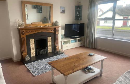 Portballintrae 3 bedroom cosy coastal bungalow - Foto 3