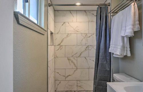 Modern Mountainside House - Photo 24