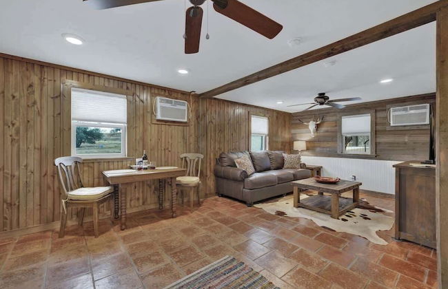 Ohana Ranch Cabin - 12 Minutes to Historic Main St - Foto 6