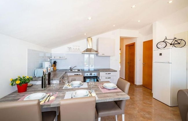 Luce - Pool and View - A1 - Photo 31