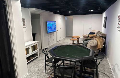 South Side Resort - Very Close Derby Turnpike Dtn - Photo 5