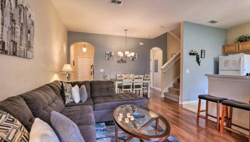 Townhome with Resort Amenities in Davenport! - Foto 3