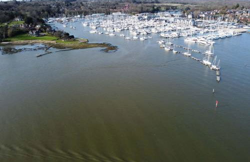 Brooklands Farm Hamble River Apartment with river frontage and garden - Foto 8