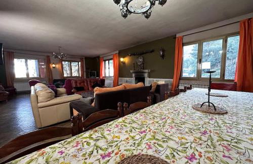 Casa para fiestas 16 personas, barbacoa y terraza - Photo 6